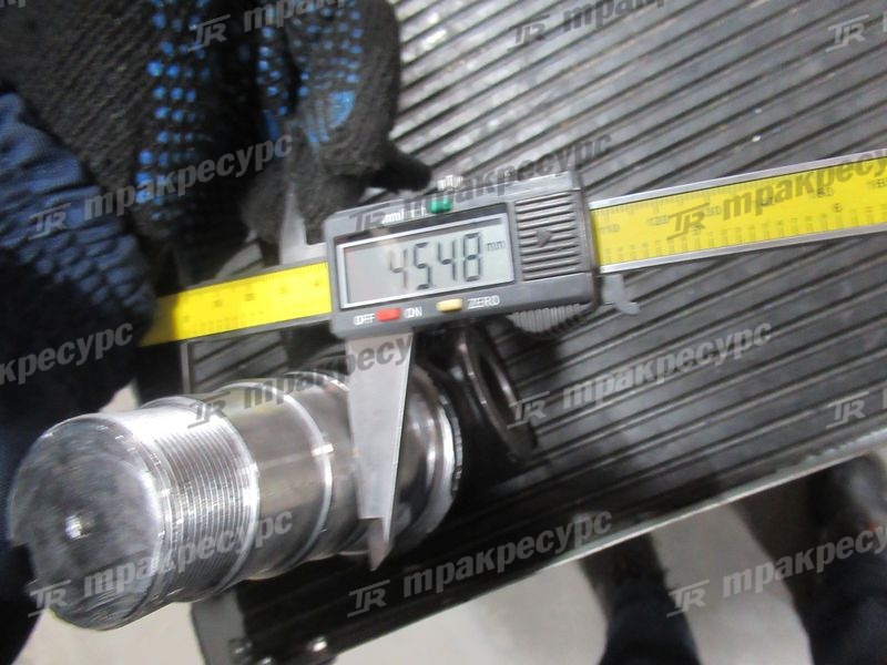 Кулак поворотный левый N163-220003-000
