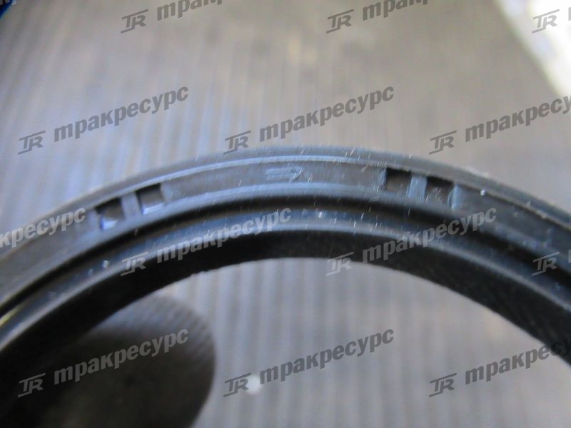 Сальник YM129916-01800