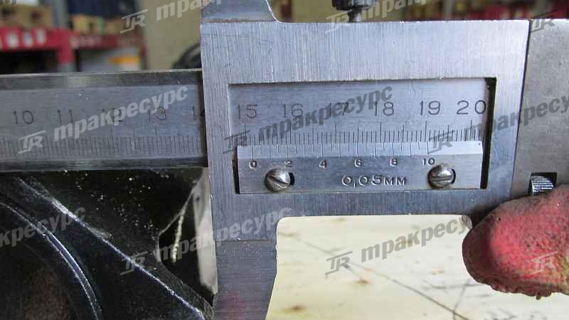 Вал карданный передний LG933