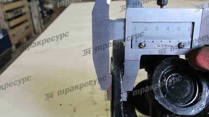 Вал карданный передний LG933