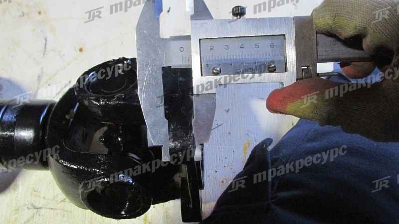 Вал карданный передний LG936-938