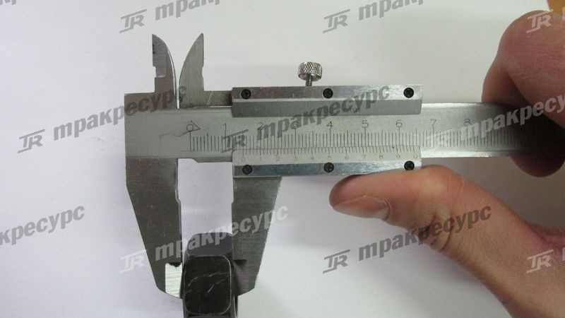 Гайка центрального зуба ковша LG953