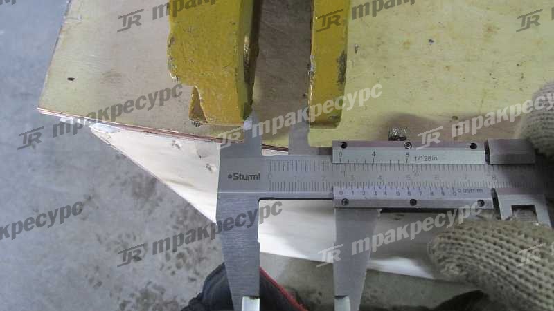 Зуб ковша центральный LG930-936