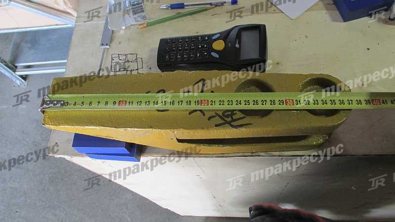 Зуб ковша центральный LG952-958