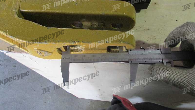 Зуб ковша центральный LG952-958