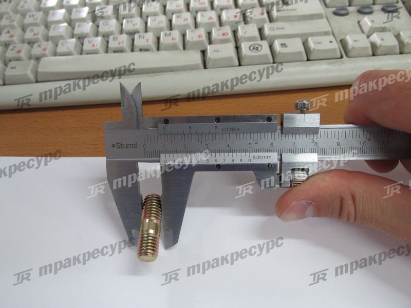 Шпилька ГБЦ TD226 короткая
