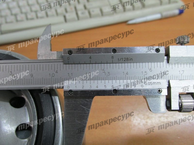 Фильтр масляный YC4D80