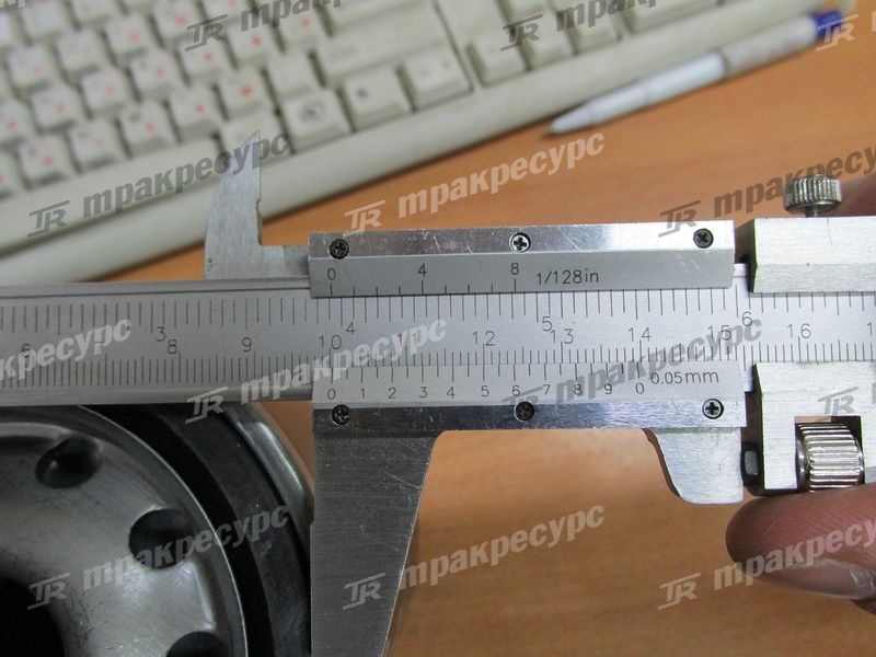 Фильтр масляный YC4D80