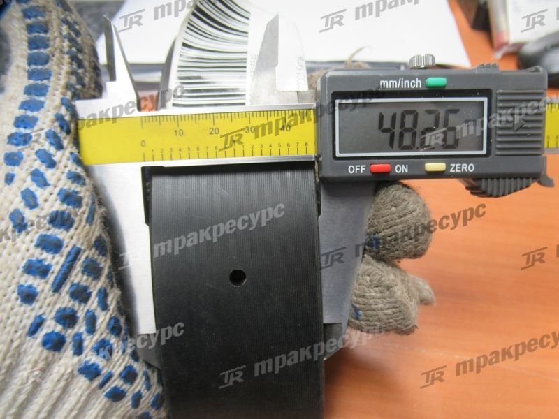 Вкладыш мачты 230F8-02001