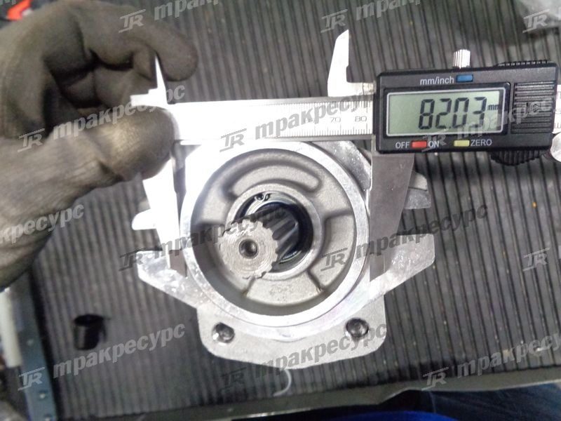 Насос гидравлический 130C7-10401