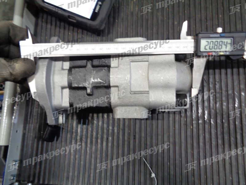 Насос гидравлический 130C7-10401