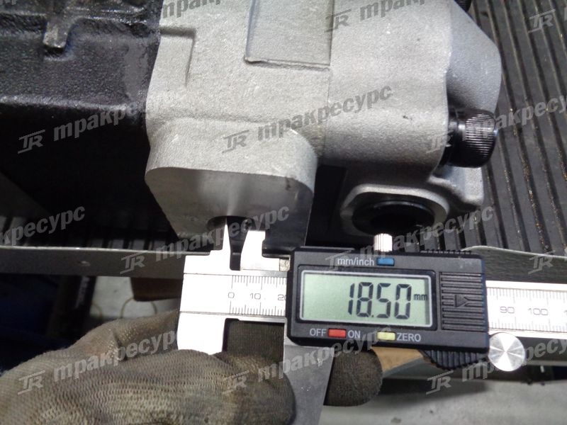 Насос гидравлический 130C7-10401