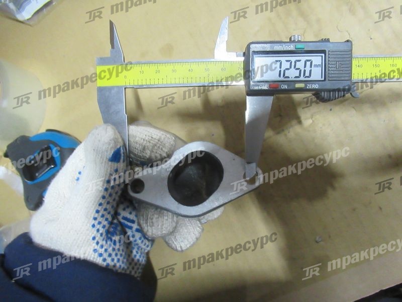 Патрубок 490B-01011