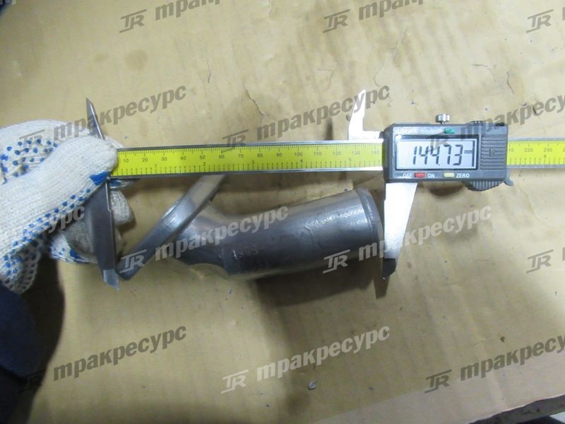 Патрубок 490B-01011