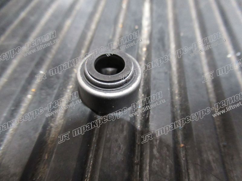 Колпачок маслосъемный YM121400-11340