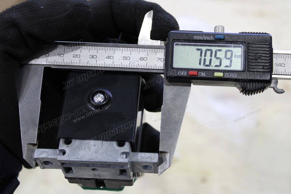 Переключатель поворотников и света LG953-958