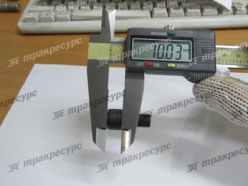 Болт гайки ступицы 4014000016