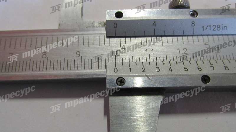 Зуб ковша боковой правый LG952-958