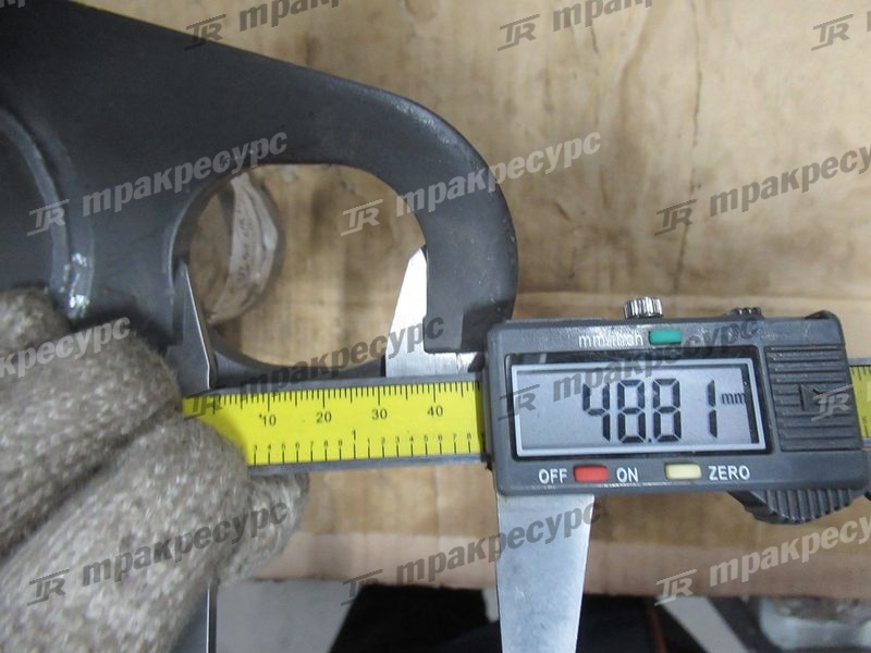 Палец нижнего сочленения рамы 29250001021