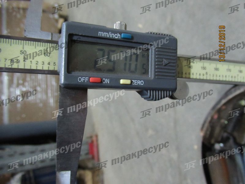 Сервотормоз правый в сборе A01C3-70111