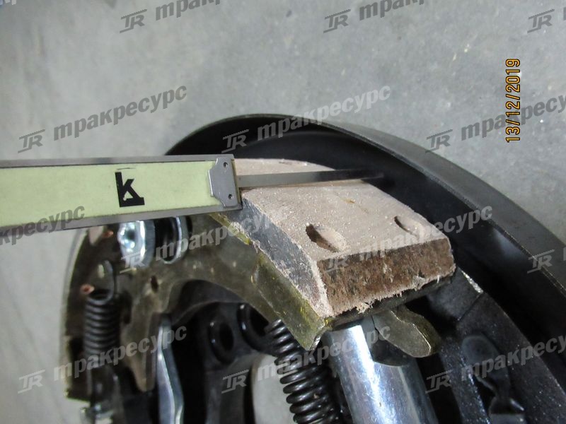 Сервотормоз правый в сборе A01C3-70111