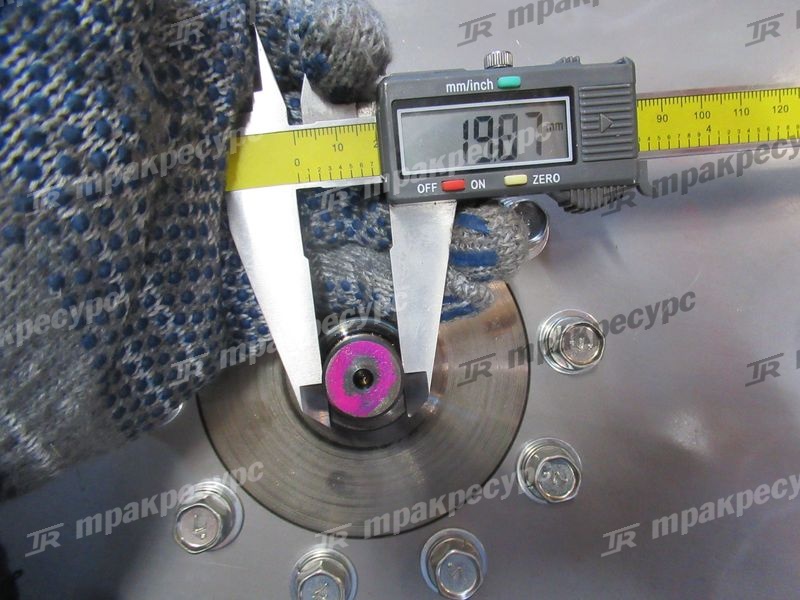 Гидротрансформатор 143E3-89822
