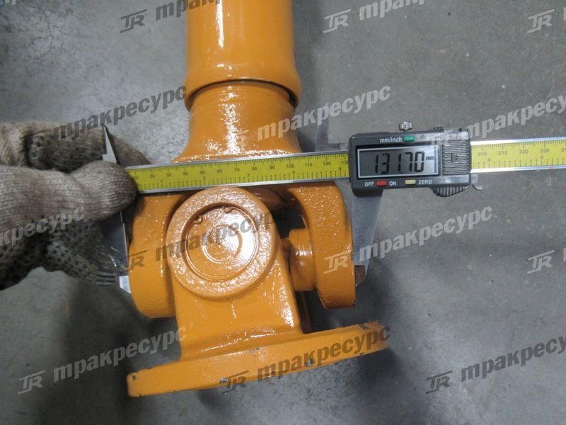 Вал карданный передний LW300