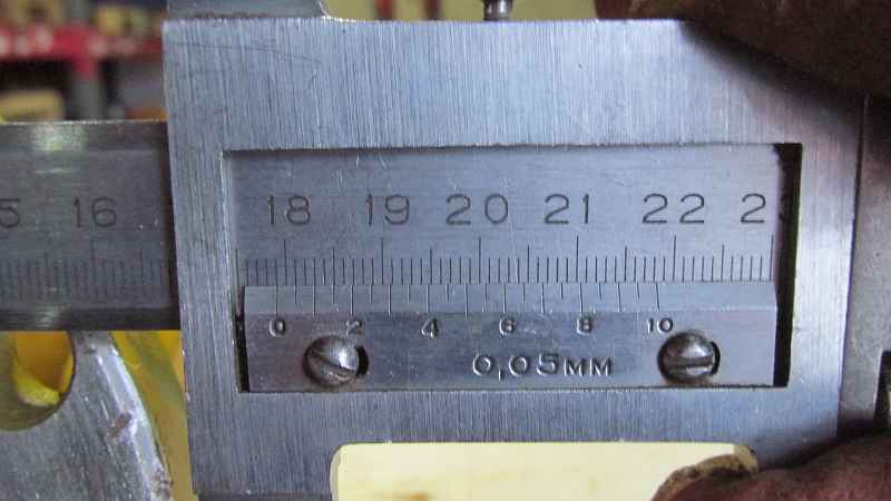 Вал карданный передний LW500
