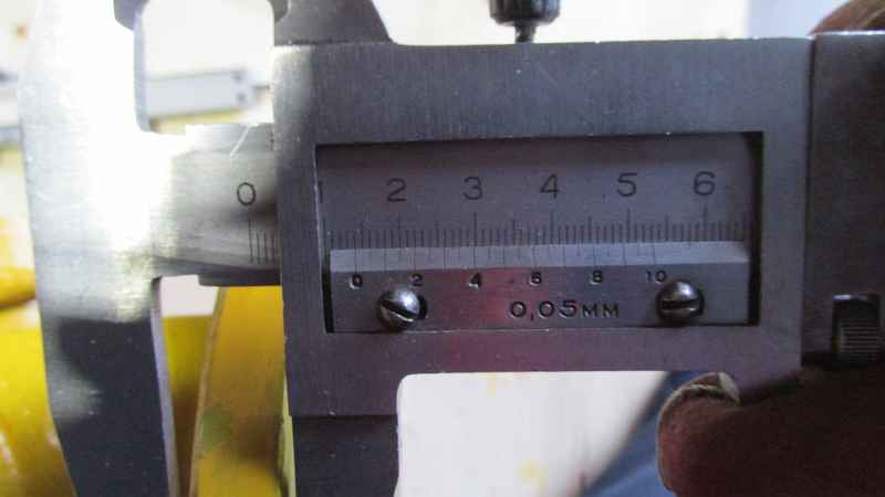 Вал карданный передний LW500
