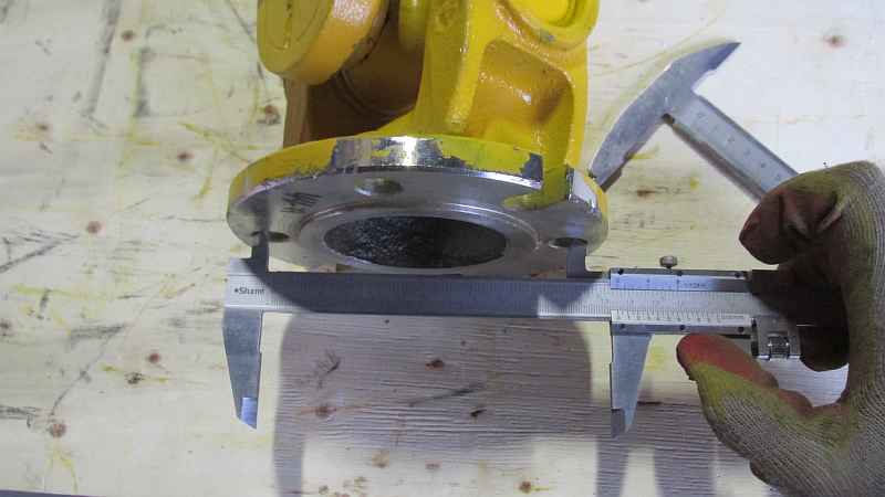 Вал карданный передний LW500