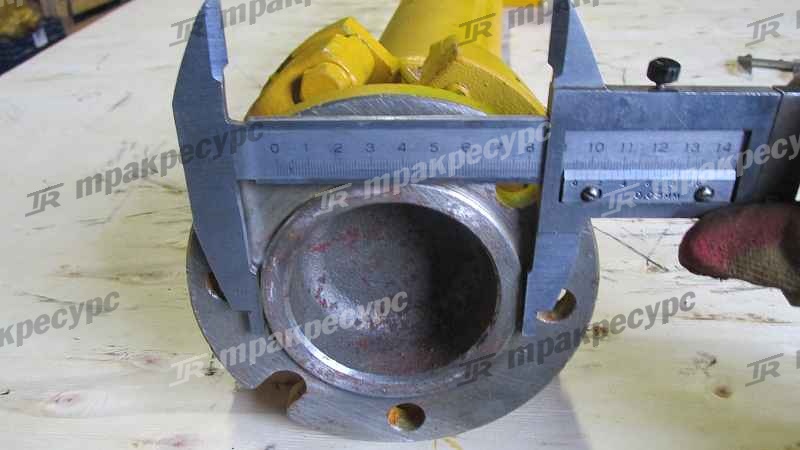 Вал карданный передний ZL50