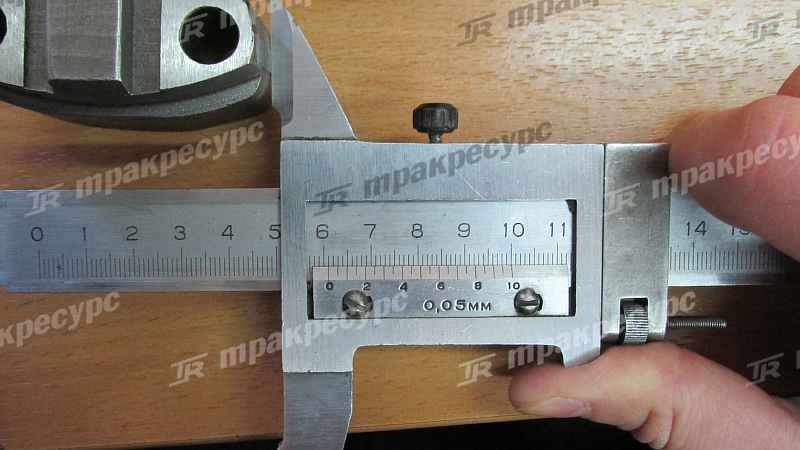 Крестовина переднего кардана ZL30