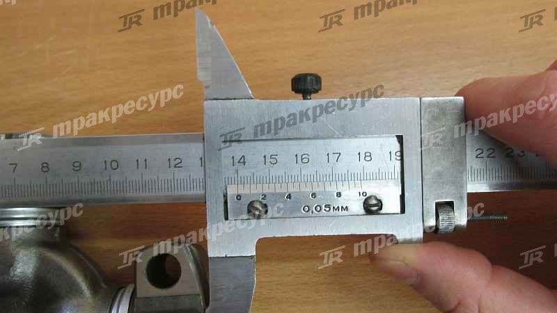 Крестовина переднего кардана ZL30