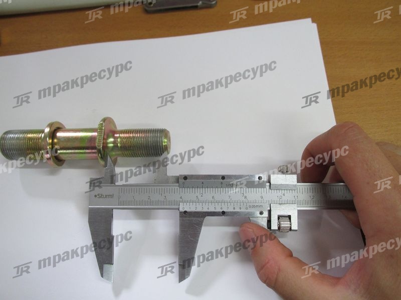 Шпилька колеса в сборе LW500