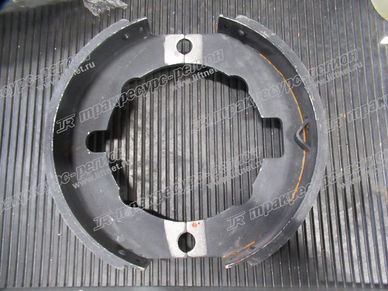 Колодка стояночного тормоза LW500F/ZL50