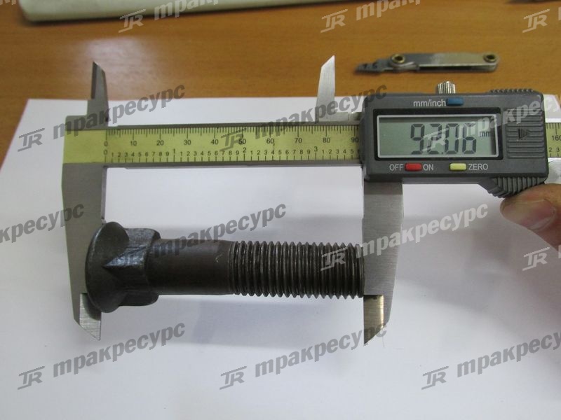 Болт с гайкой зуба ковша центрального ZL40A.11.1-19