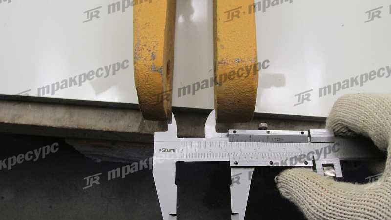 Зуб ковша центральный Z3.11.1-1