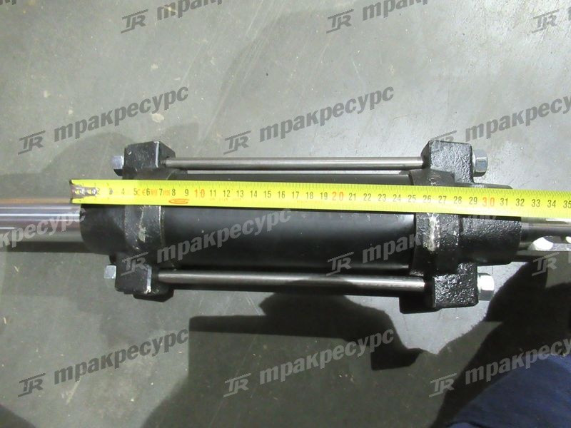 Цилиндр рулевой 3EA-64-51110