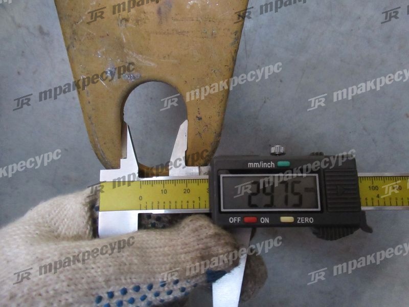 Палец 15D0037
