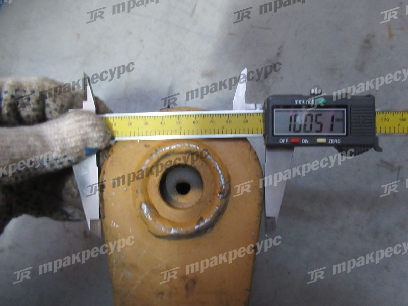Палец 15D0037