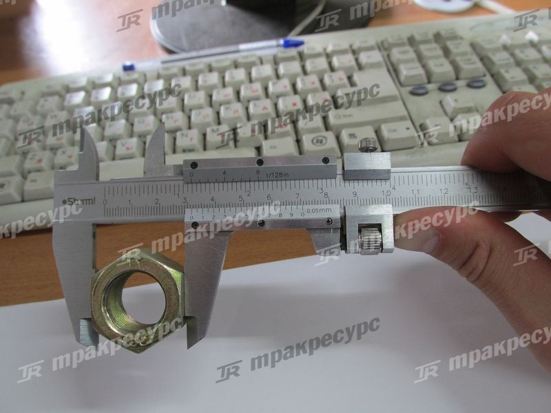 Шпилька колеса без гайки XG955II