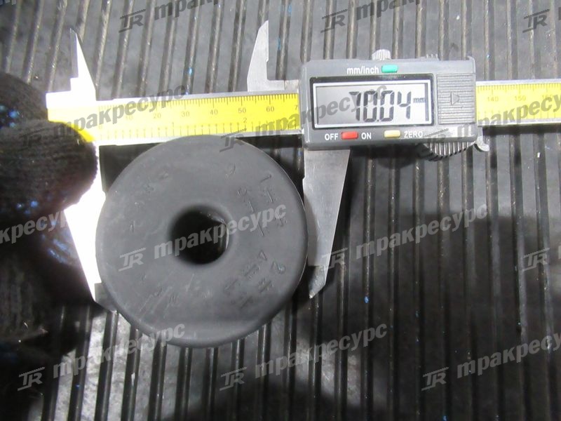 Опора резиновая 235C1-02151