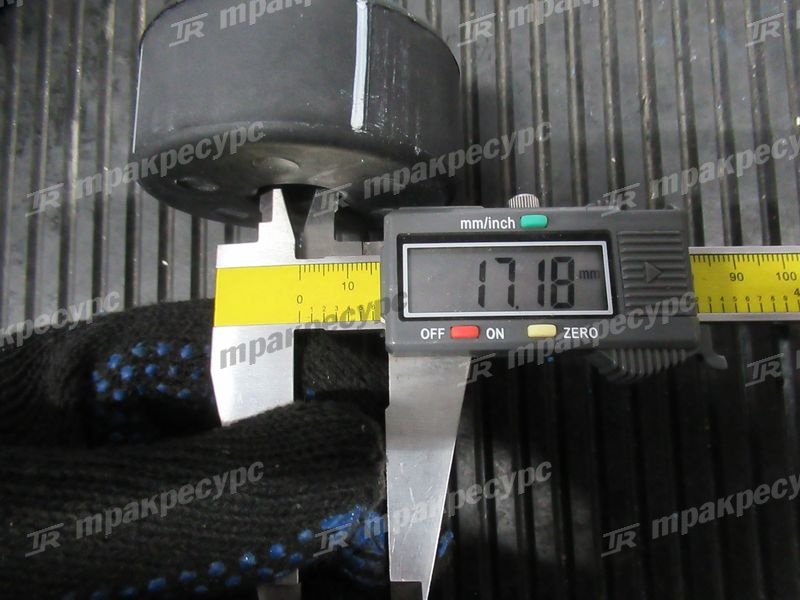 Опора резиновая 235C1-02151