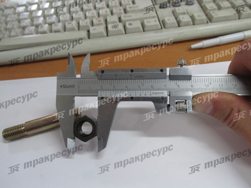 Шпилька крепления ступицы к ведущему мосту НС CPCD30/35N-RW6B