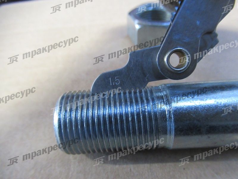 Шпилька ступицы ведущего моста НС CPCD30/35