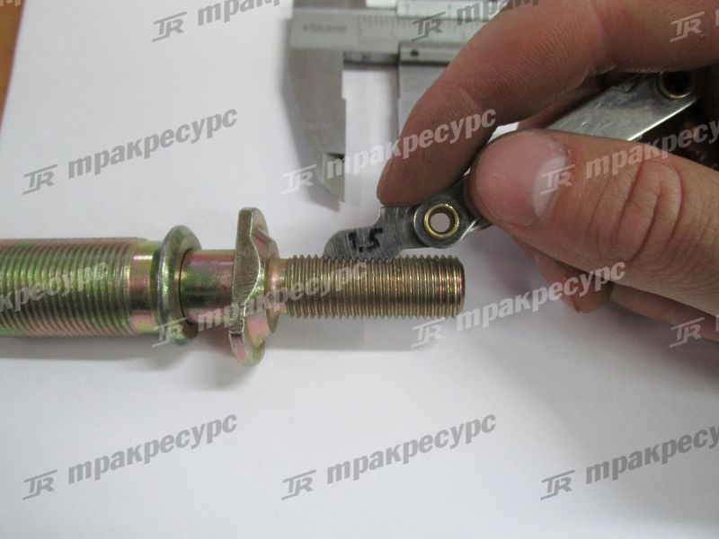 Шпилька ведущего моста Heli CPC(Q)D10-18