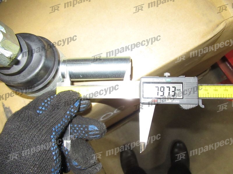Наконечник рулевой правый XG3220