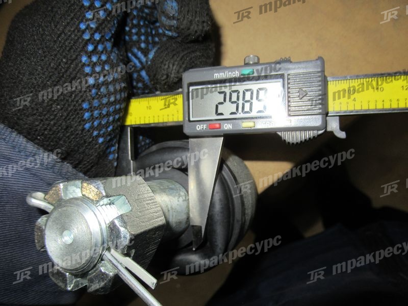 Наконечник рулевой правый XG3220
