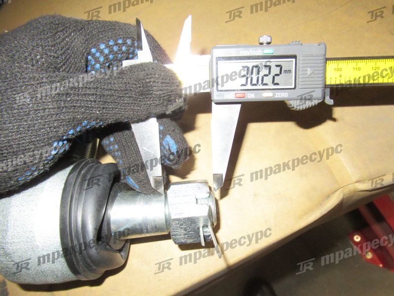 Наконечник рулевой правый XG3220