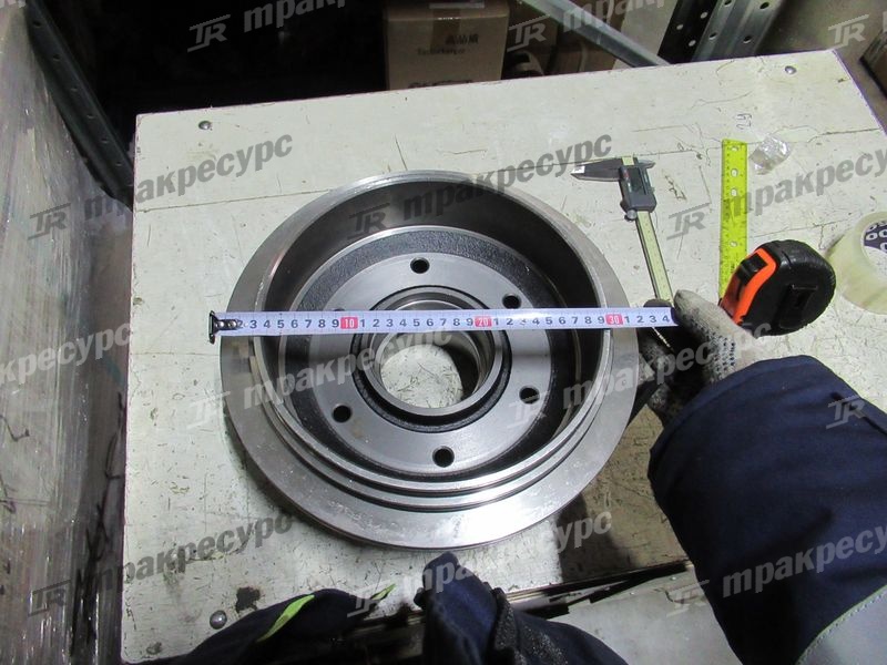 Тормозной барабан 42411-16602-71